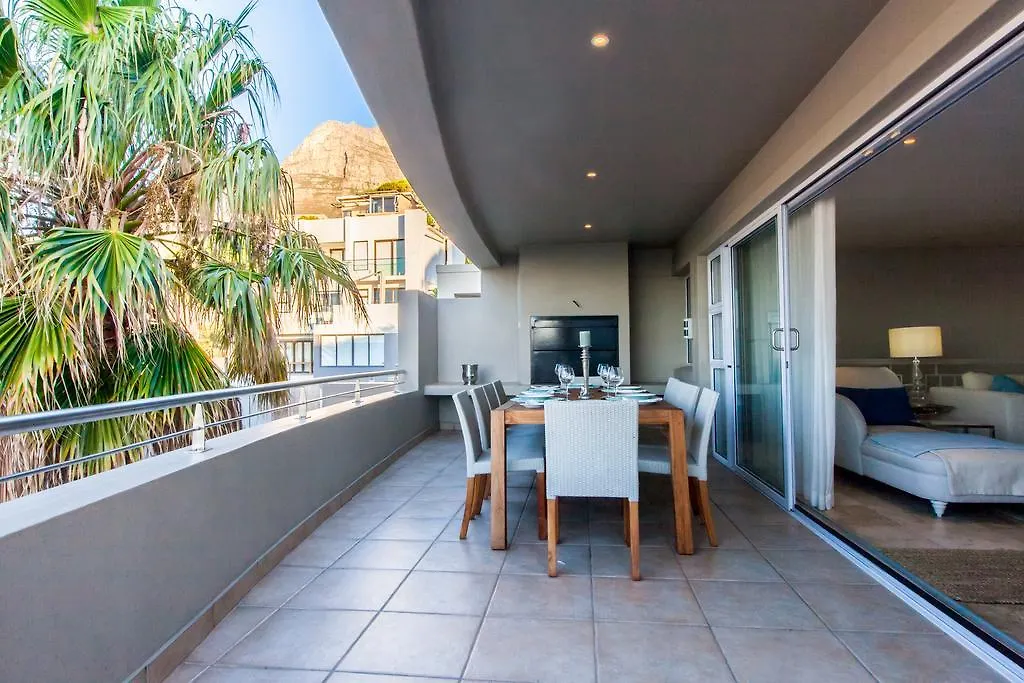 Villa On Slopes Of Geneva Drive South Africa